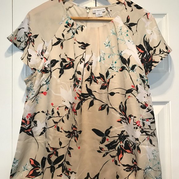 Liz Claiborne Cream top - fully lined! - Picture 2 of 8